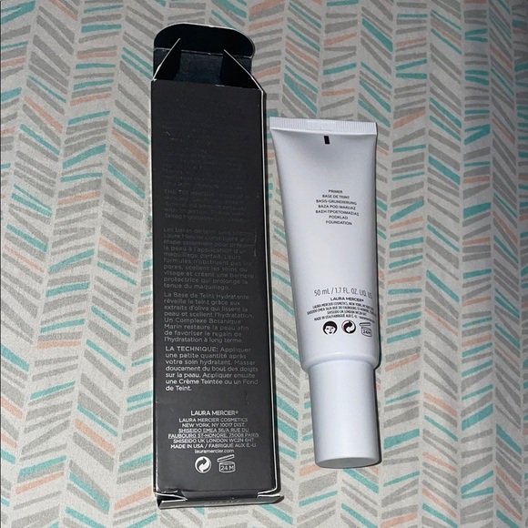 Laura Mercier Pure Canvas Primer - Hydrating - Picture 2 of 2